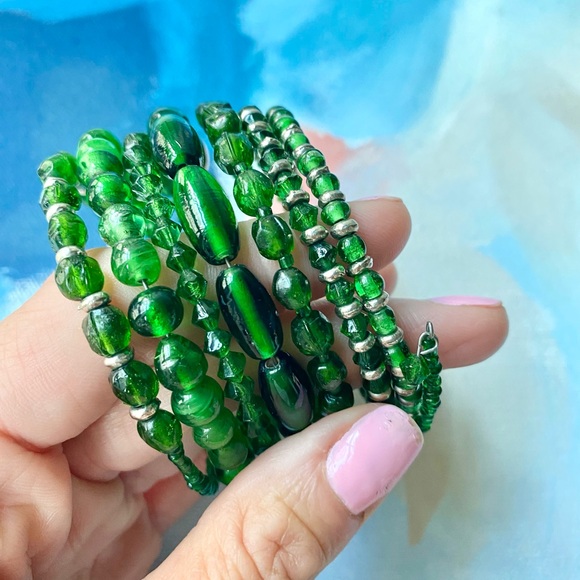 Vintage Jewelry - Vintage Green Glass Wire Wrap Bracelet